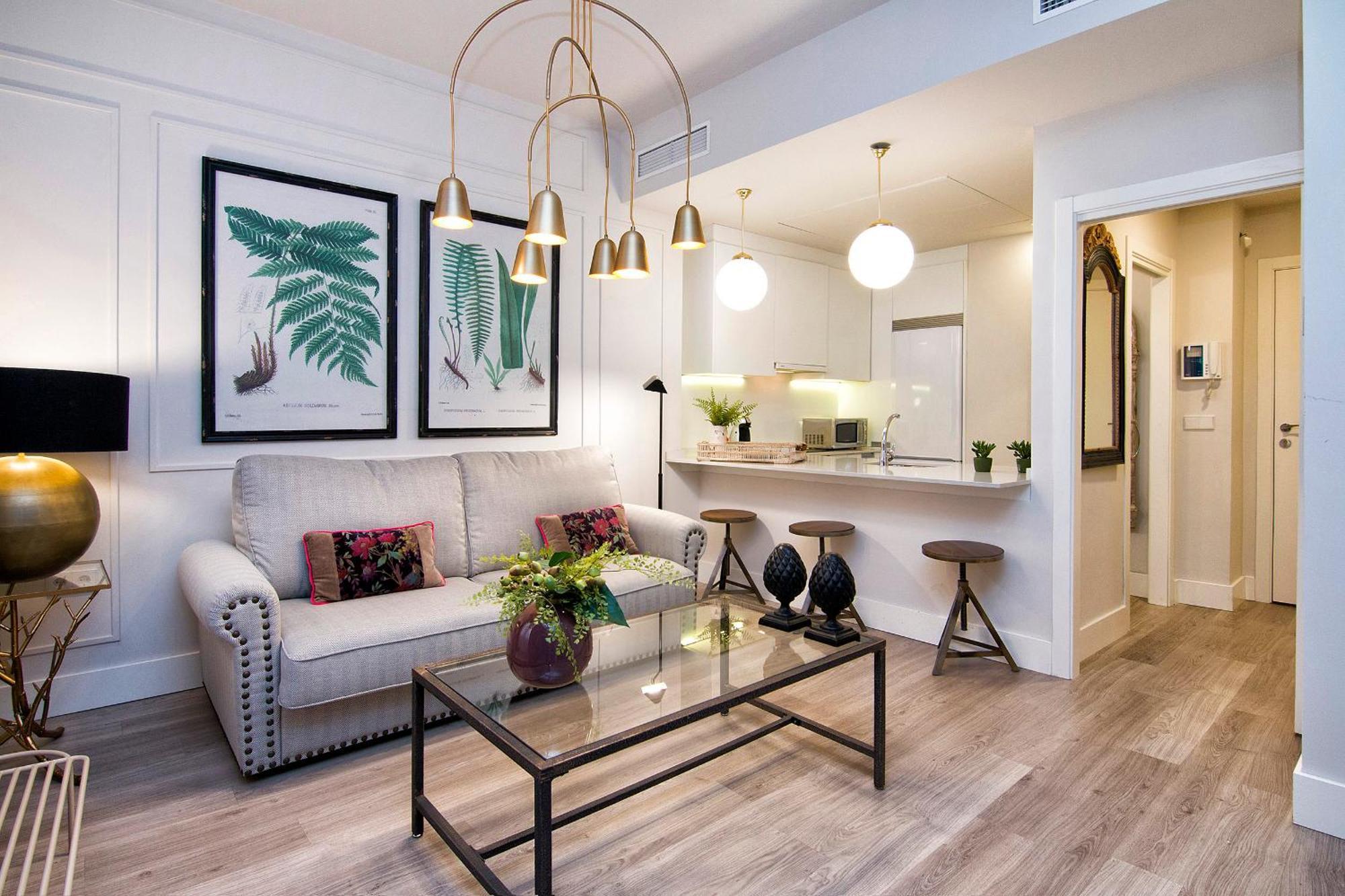 Central Deluxe Apartments — Photos 3